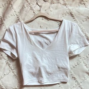 OFFLINE By Aerie Real Me V-Neck T-Shirt XS